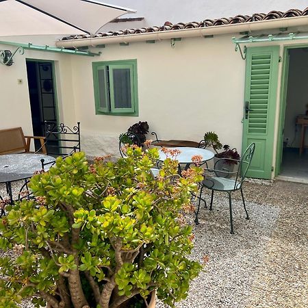Hotel Le Ponteil Antibes Buitenkant foto