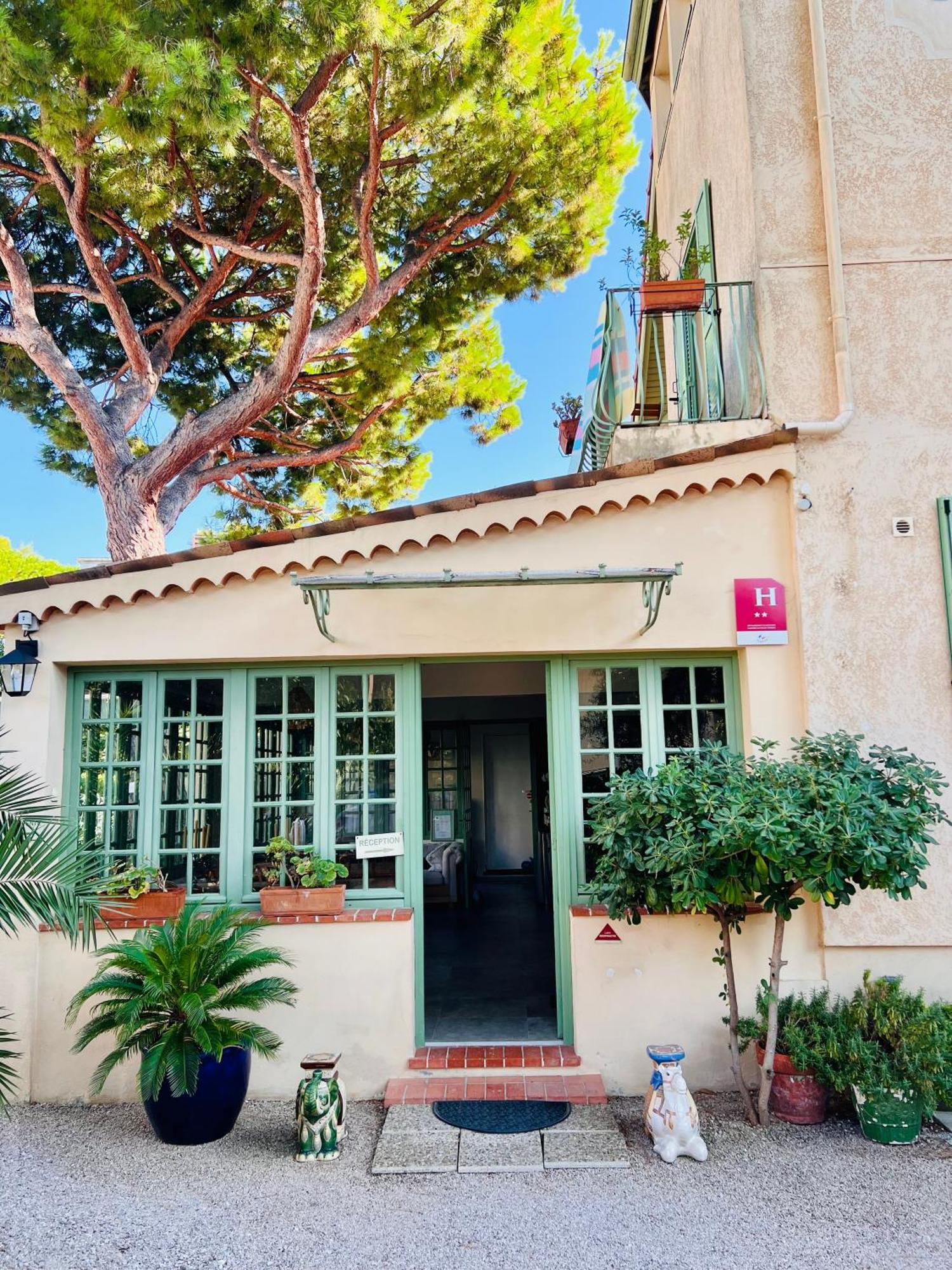 Hotel Le Ponteil Antibes Buitenkant foto