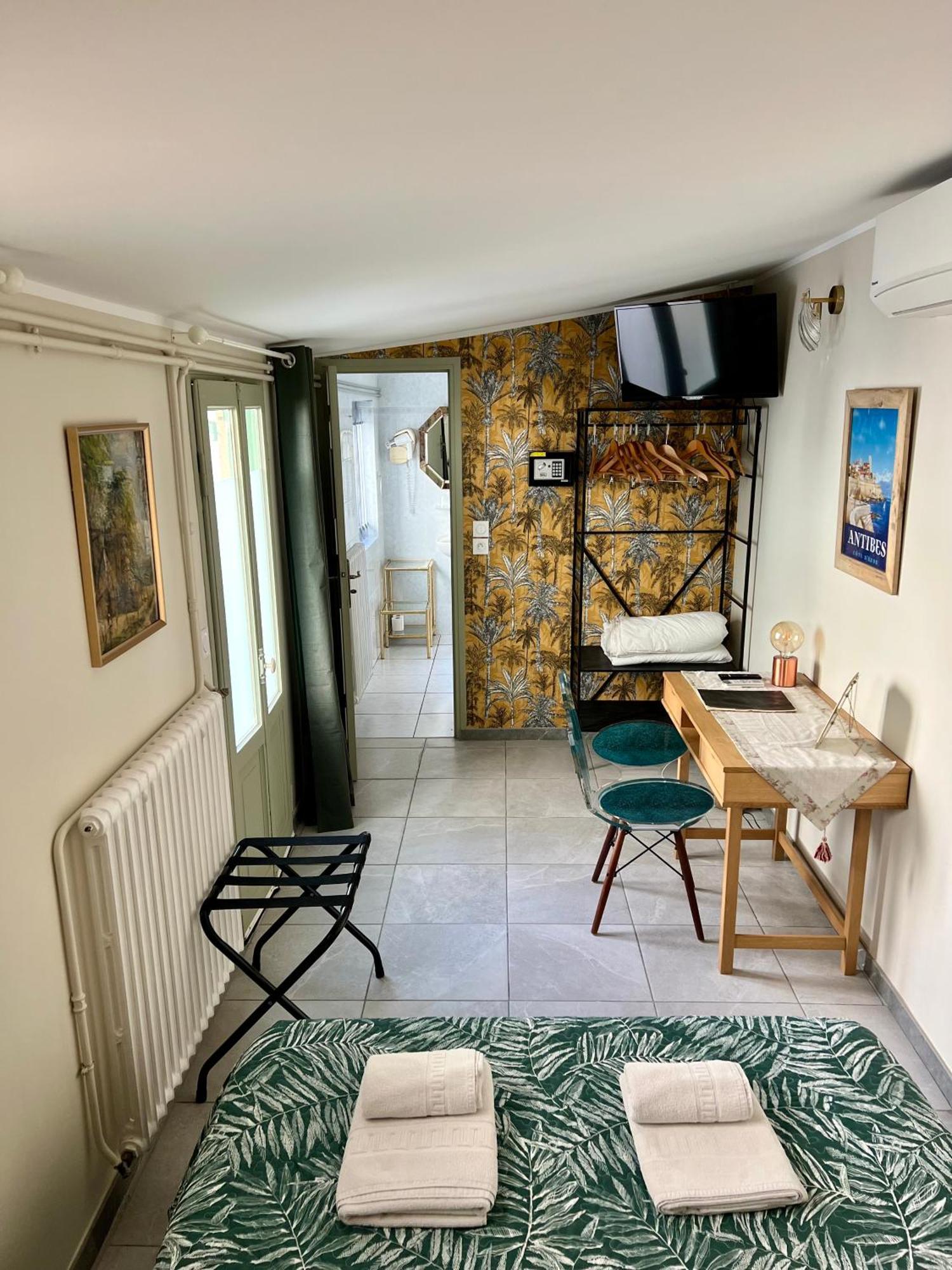 Hotel Le Ponteil Antibes Buitenkant foto