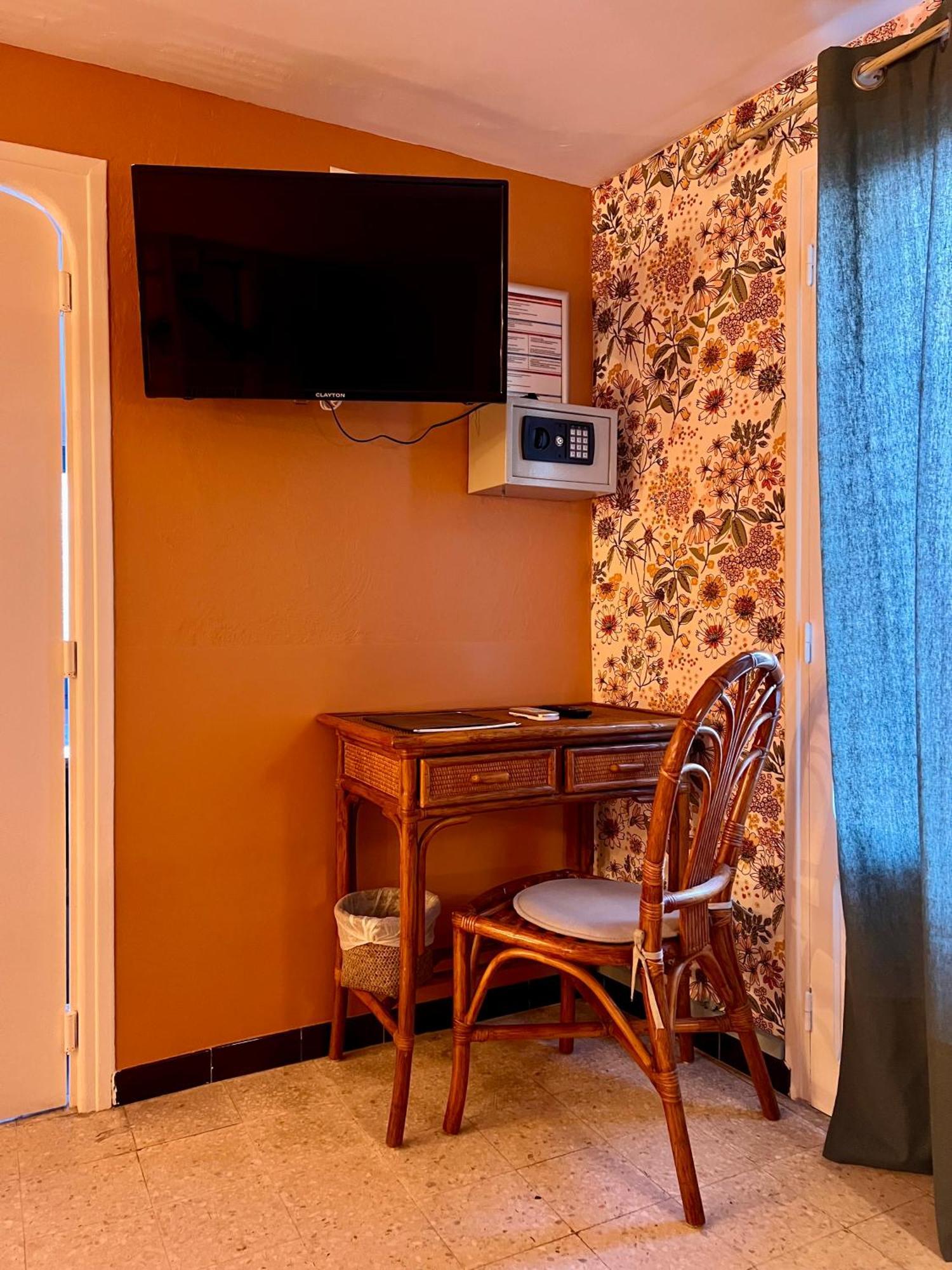 Hotel Le Ponteil Antibes Buitenkant foto