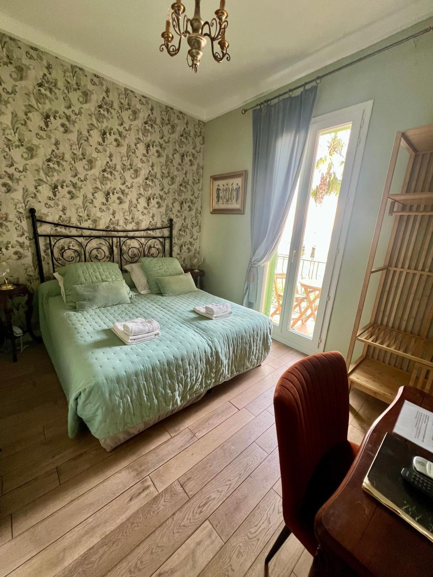 Hotel Le Ponteil Antibes Buitenkant foto